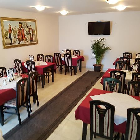 Hotel Vila Prestige 부드바 외부 사진