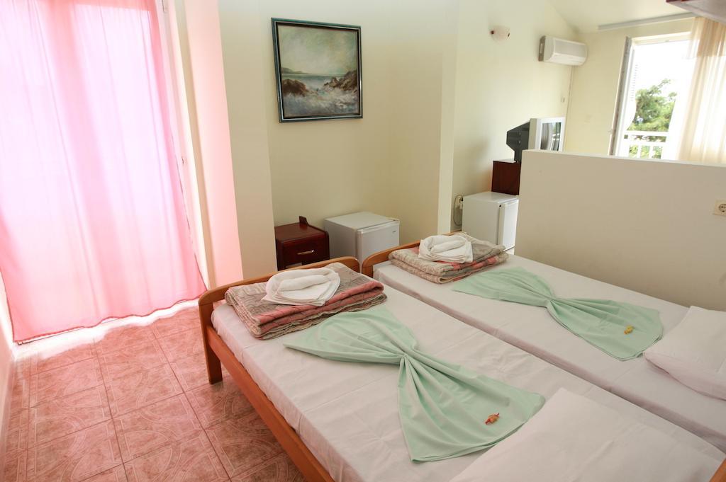 Hotel Vila Prestige 부드바 외부 사진