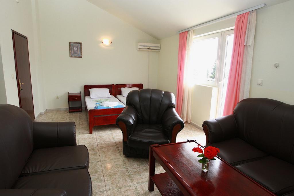 Hotel Vila Prestige 부드바 객실 사진