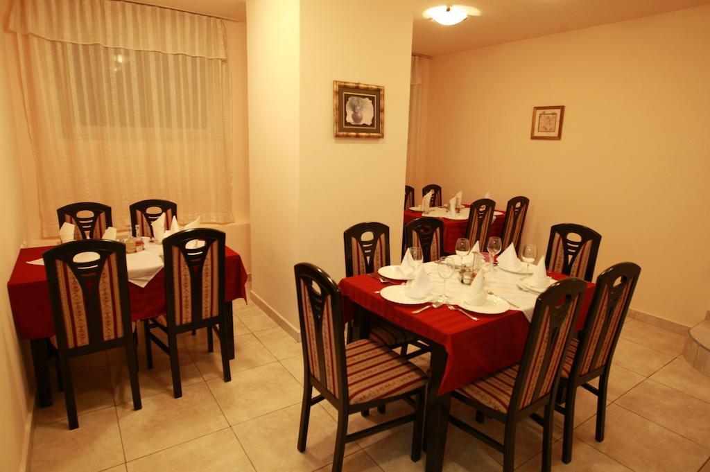 Hotel Vila Prestige 부드바 외부 사진