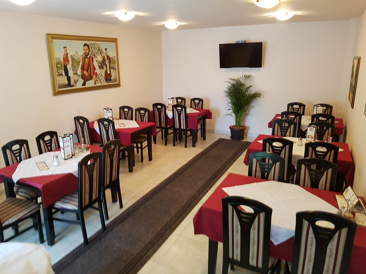 Hotel Vila Prestige 부드바 외부 사진