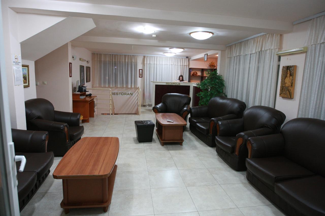 Hotel Vila Prestige 부드바 외부 사진
